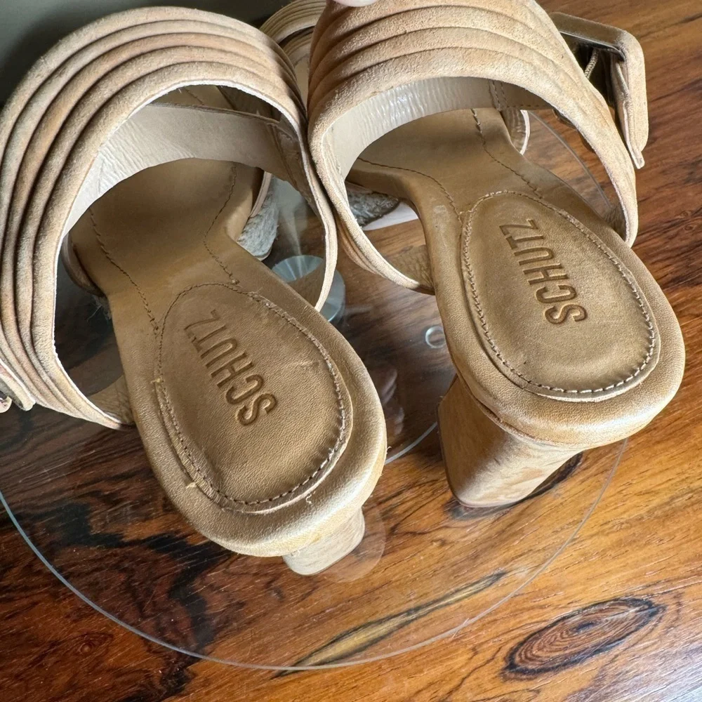 Schutz Blisse Platform Sandals - Nude Caramel - size 9